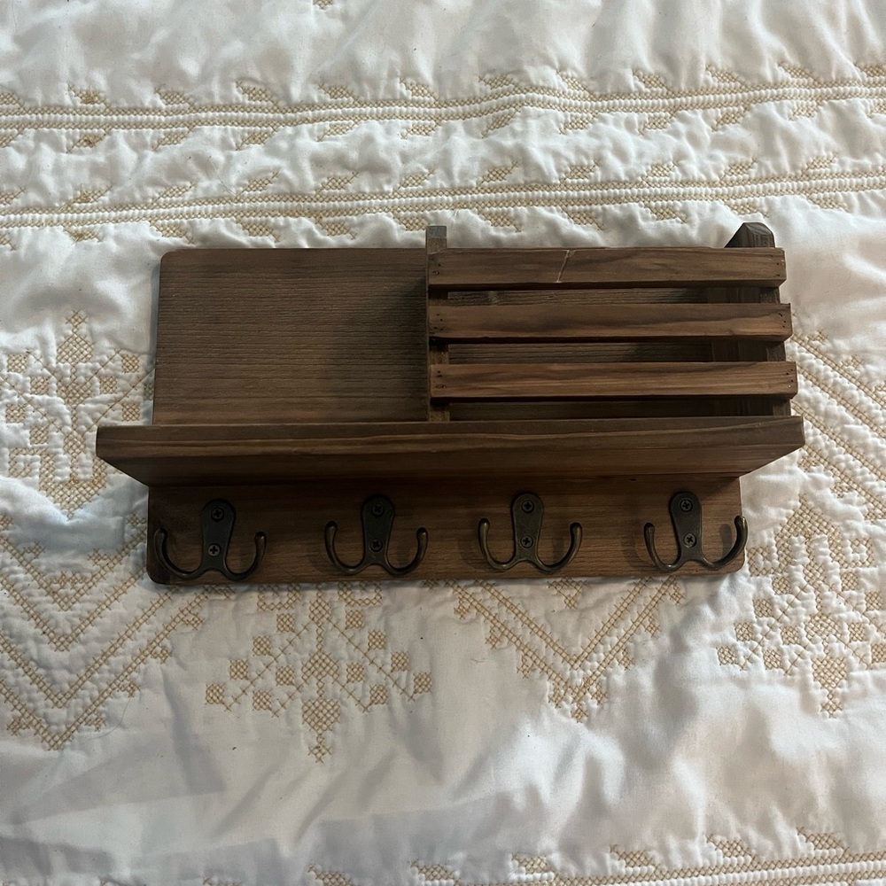 Wood mail and key holder